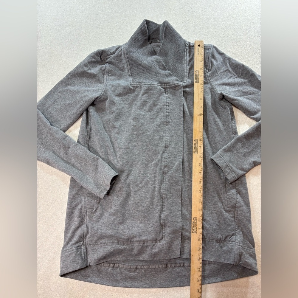Lululemon Belle Wrap Jacket Gray Size 4 Asymmetrical French Terry Yoga - Picture 4 of 6